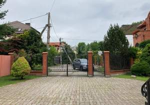 Дом 553м&sup2;, 3-этажный, участок 9 сот.  