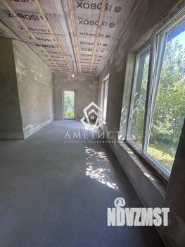 Дом 100м&sup2;, 1-этажный, участок 6 сот.  