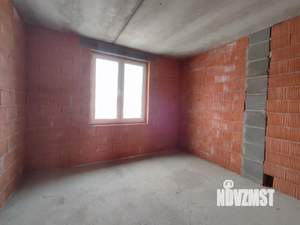 Таунхаус 200м&sup2;, 2-этажный, участок 5 сот.  