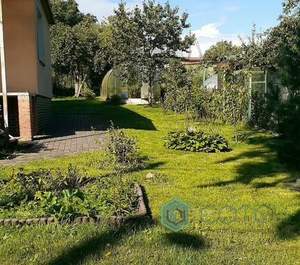 Дом 180м&sup2;, 2-этажный, участок 6 сот.  