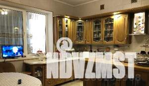 Дом 250м², 3-этажный, участок 6 сот.  