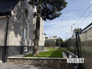 Дом 349м&sup2;, 3-этажный, участок 8 сот.  