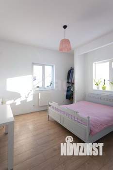 Дом 214м&sup2;, 3-этажный, участок 6 сот.  