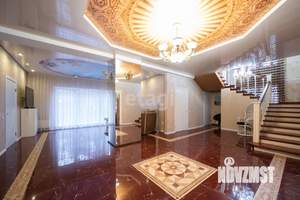 Дом 262м², 2-этажный, участок 20 сот.  