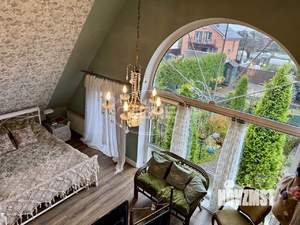 Дом 161м&sup2;, 3-этажный, участок 6 сот.  