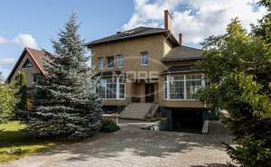 Дом 385м², 3-этажный, участок 9 сот.  