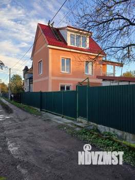 Дом 70м&sup2;, 2-этажный, участок 4 сот.  