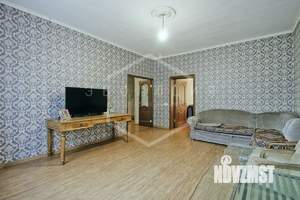 Дом 200м&sup2;, 2-этажный, участок 6 сот.  