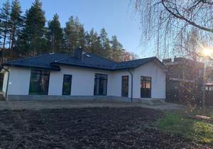 Дом 195м², 1-этажный, участок 10 сот.  