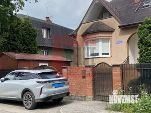 Дом 250м², 3-этажный, участок 8 сот.  