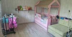 Дом 70м&sup2;, 2-этажный, участок 5 сот.  