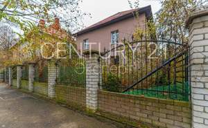 Дом 391м², 4-этажный, участок 8 сот.  