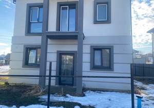 Дом 110м&sup2;, 2-этажный, участок 4 сот.  