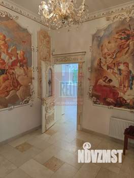 Дом 507м&sup2;, 3-этажный, участок 7 сот.  