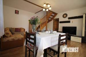 Дом 90м², 2-этажный, участок 3 сот.  