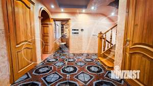 Дом 512м&sup2;, 4-этажный, участок 12 сот.  