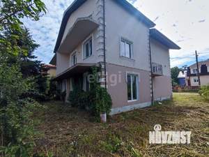 Дом 480м², 3-этажный, участок 5 сот.  