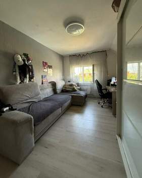 Дом 70м&sup2;, 2-этажный, участок 5 сот.  