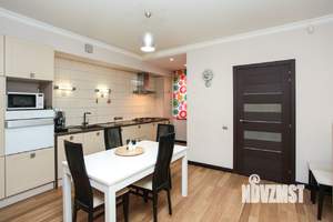 Таунхаус 165м&sup2;, 3-этажный, участок 1 сот.  