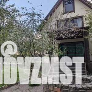 Дом 193м&sup2;, 2-этажный, участок 7 сот.  