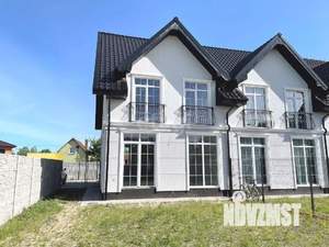 Таунхаус 180м², 3-этажный, участок 4 сот.  