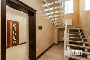 Дом 300м², 2-этажный, участок 6 сот.  