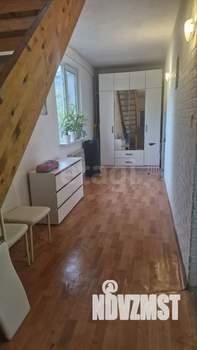 Дом 70м&sup2;, 2-этажный, участок 5 сот.  