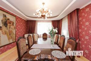 Дом 320м&sup2;, 3-этажный, участок 12 сот.  