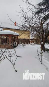 Дом 32м&sup2;, 2-этажный, участок 6 сот.  