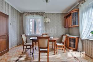 Дом 250м², 2-этажный, участок 6 сот.  