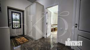 Дом 180м&sup2;, 2-этажный, участок 6 сот.  