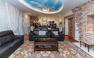 Дом 287м&sup2;, 2-этажный, участок 4 сот.  