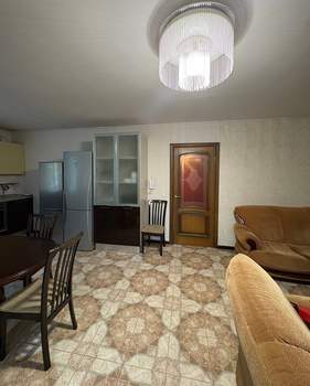 Дом 253м&sup2;, 3-этажный, участок 9 сот.  