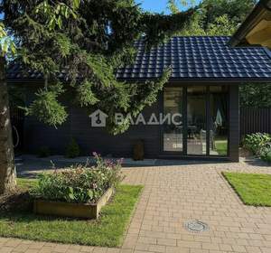 Дом 159м&sup2;, 2-этажный, участок 6 сот.  