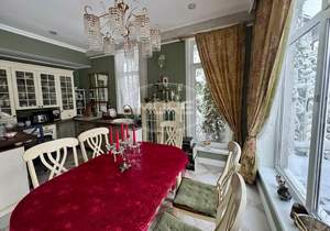 Дом 161м², 3-этажный, участок 6 сот.  