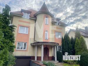 Дом 445м², 4-этажный, участок 7 сот.  