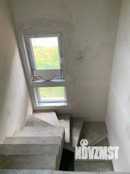 Дом 150м&sup2;, 2-этажный, участок 4 сот.  