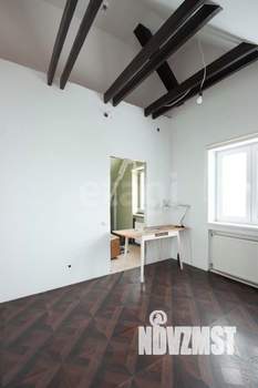 Дом 214м&sup2;, 3-этажный, участок 6 сот.  