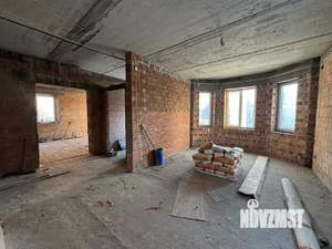 Дом 360м², 2-этажный, участок 6 сот.  