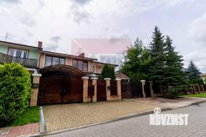 Таунхаус 225м², 2-этажный, участок 3 сот.  