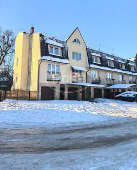 Дом 151м&sup2;, 3-этажный, участок 4 сот.  