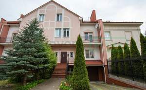 Дом 460м², 3-этажный, участок 5 сот.  