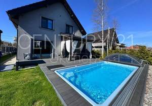 Дом 154м&sup2;, 2-этажный, участок 5 сот.  