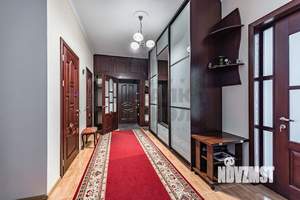Дом 185м², 2-этажный, участок 5 сот.  