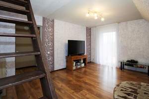 Дом 107м&sup2;, 2-этажный, участок 6 сот.  