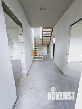 Дом 130м&sup2;, 2-этажный, участок 5 сот.  