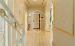 Дом 204м&sup2;, 2-этажный, участок 6 сот.  