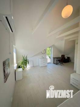 Дом 72м&sup2;, 2-этажный, участок 8 сот.  