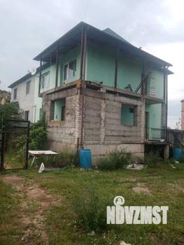 Дом 211м&sup2;, 3-этажный, участок 6 сот.  