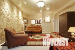 Дом 638м&sup2;, 4-этажный, участок 12 сот.  